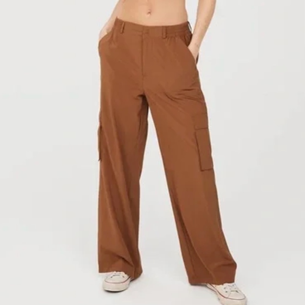 aerie Wide Leg Cargo Pants in Brown